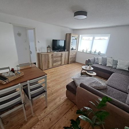 Wunderschoenes 2 Zimmer Apartment Inkl. Parkplatz Asbach  エクステリア 写真