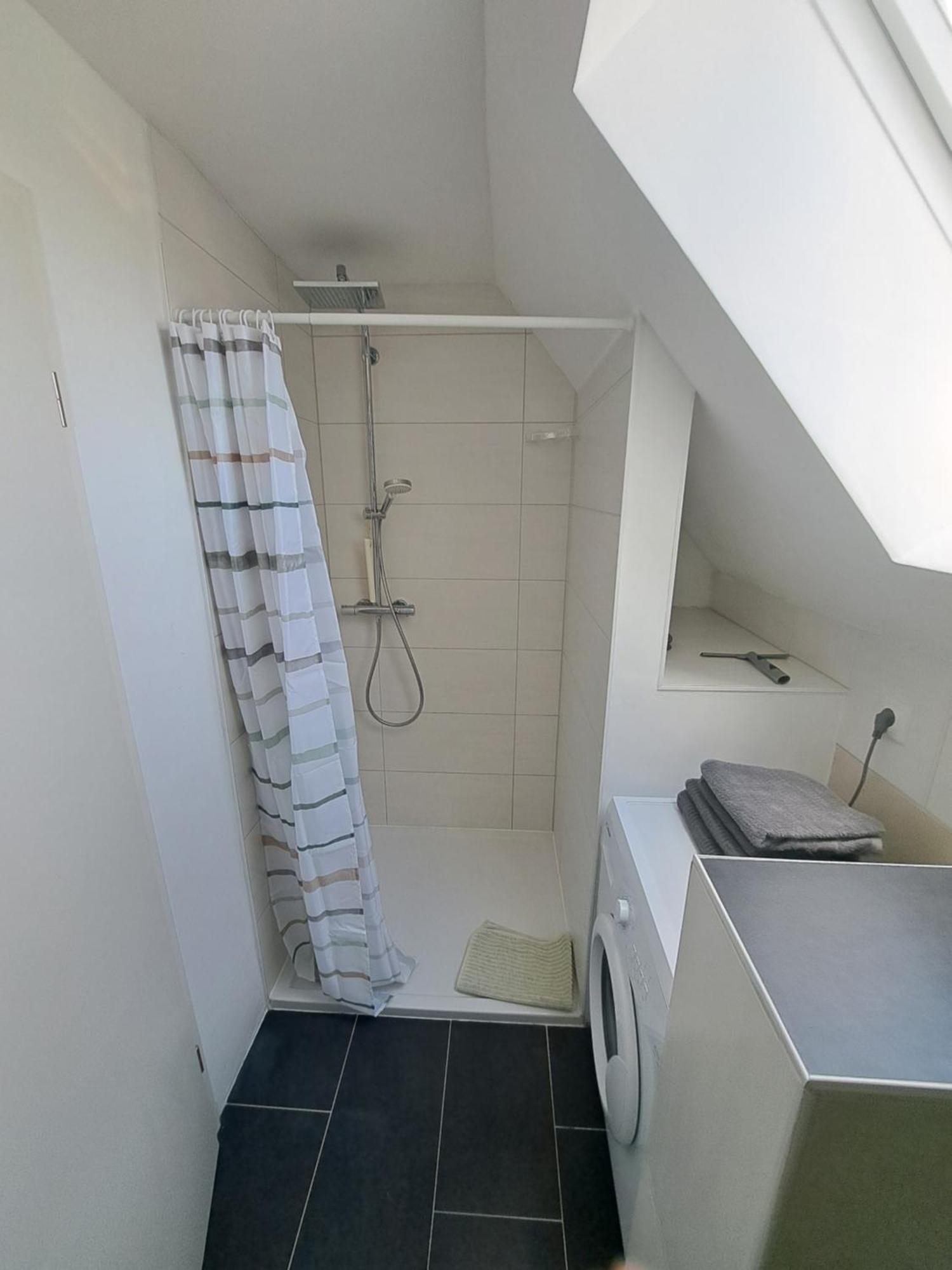 Wunderschoenes 2 Zimmer Apartment Inkl. Parkplatz Asbach  エクステリア 写真