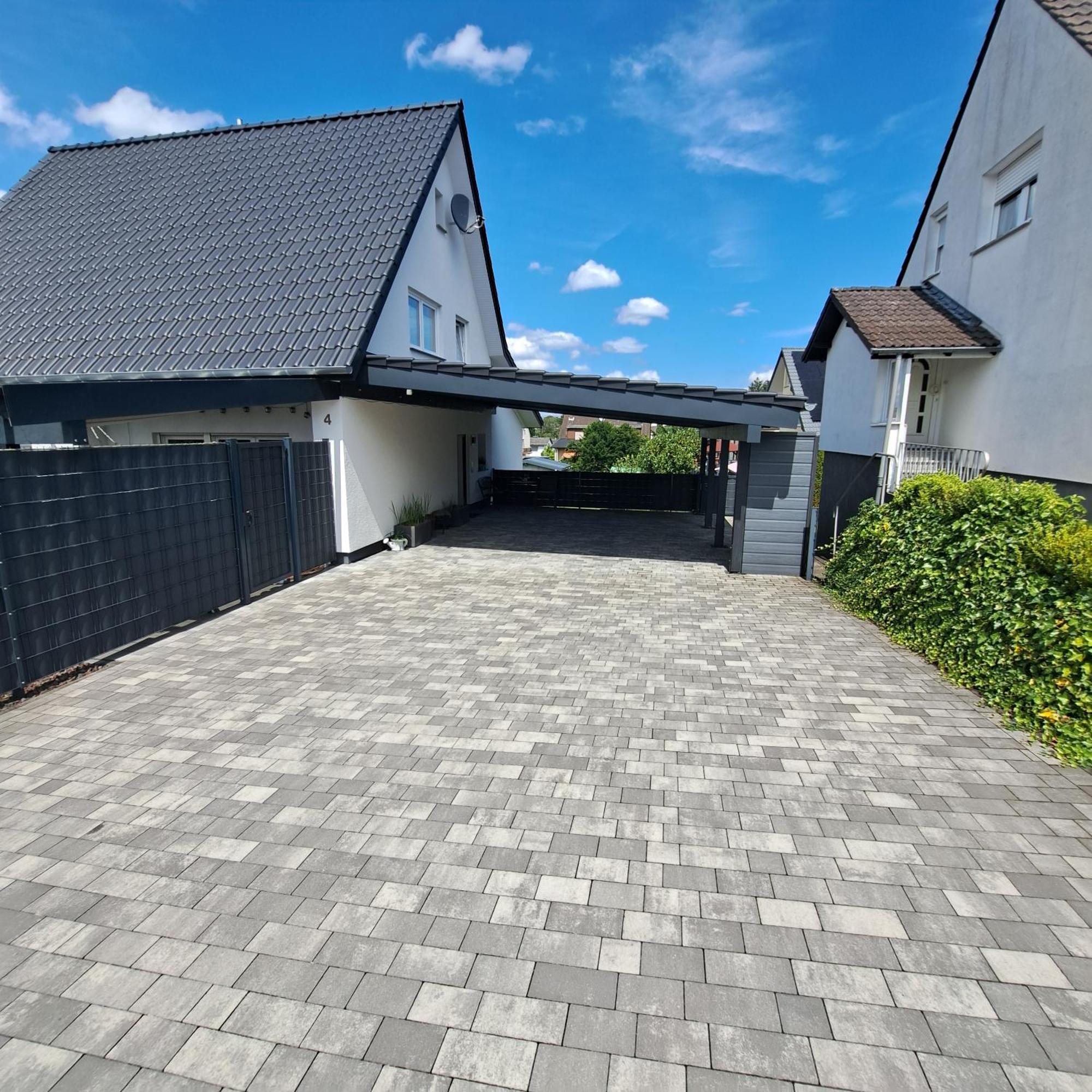 Wunderschoenes 2 Zimmer Apartment Inkl. Parkplatz Asbach  エクステリア 写真