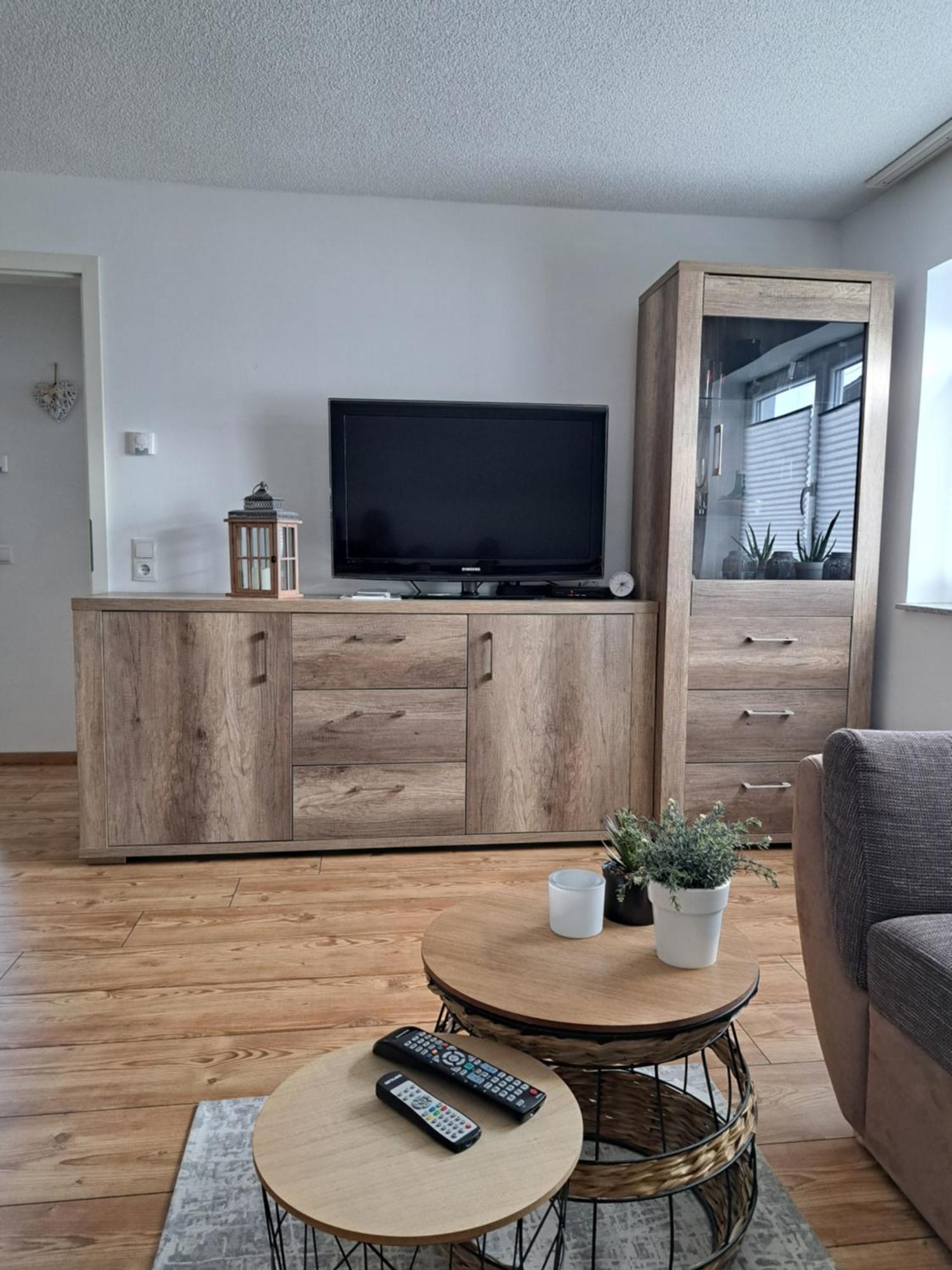 Wunderschoenes 2 Zimmer Apartment Inkl. Parkplatz Asbach  エクステリア 写真