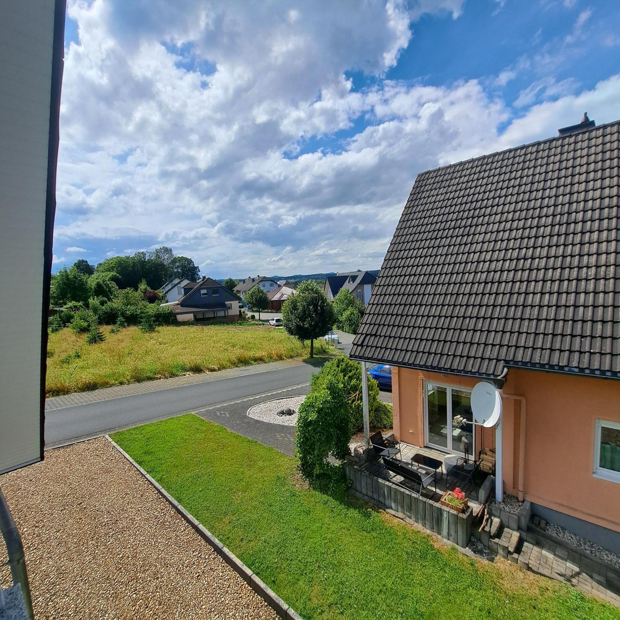 Wunderschoenes 2 Zimmer Apartment Inkl. Parkplatz Asbach  エクステリア 写真