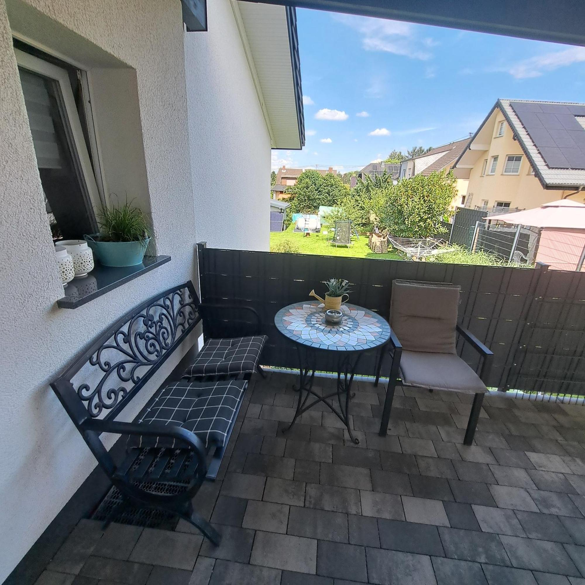 Wunderschoenes 2 Zimmer Apartment Inkl. Parkplatz Asbach  エクステリア 写真