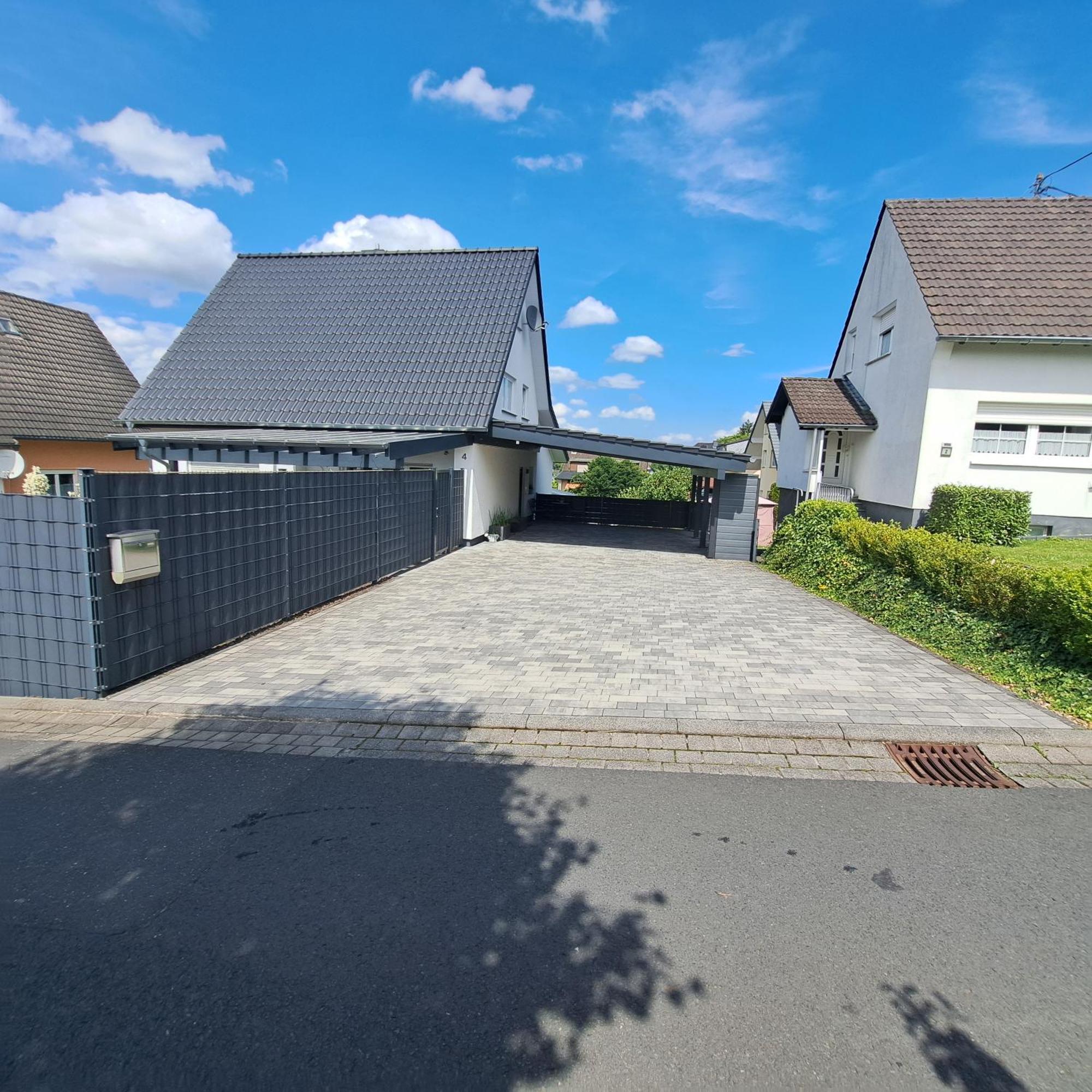 Wunderschoenes 2 Zimmer Apartment Inkl. Parkplatz Asbach  エクステリア 写真