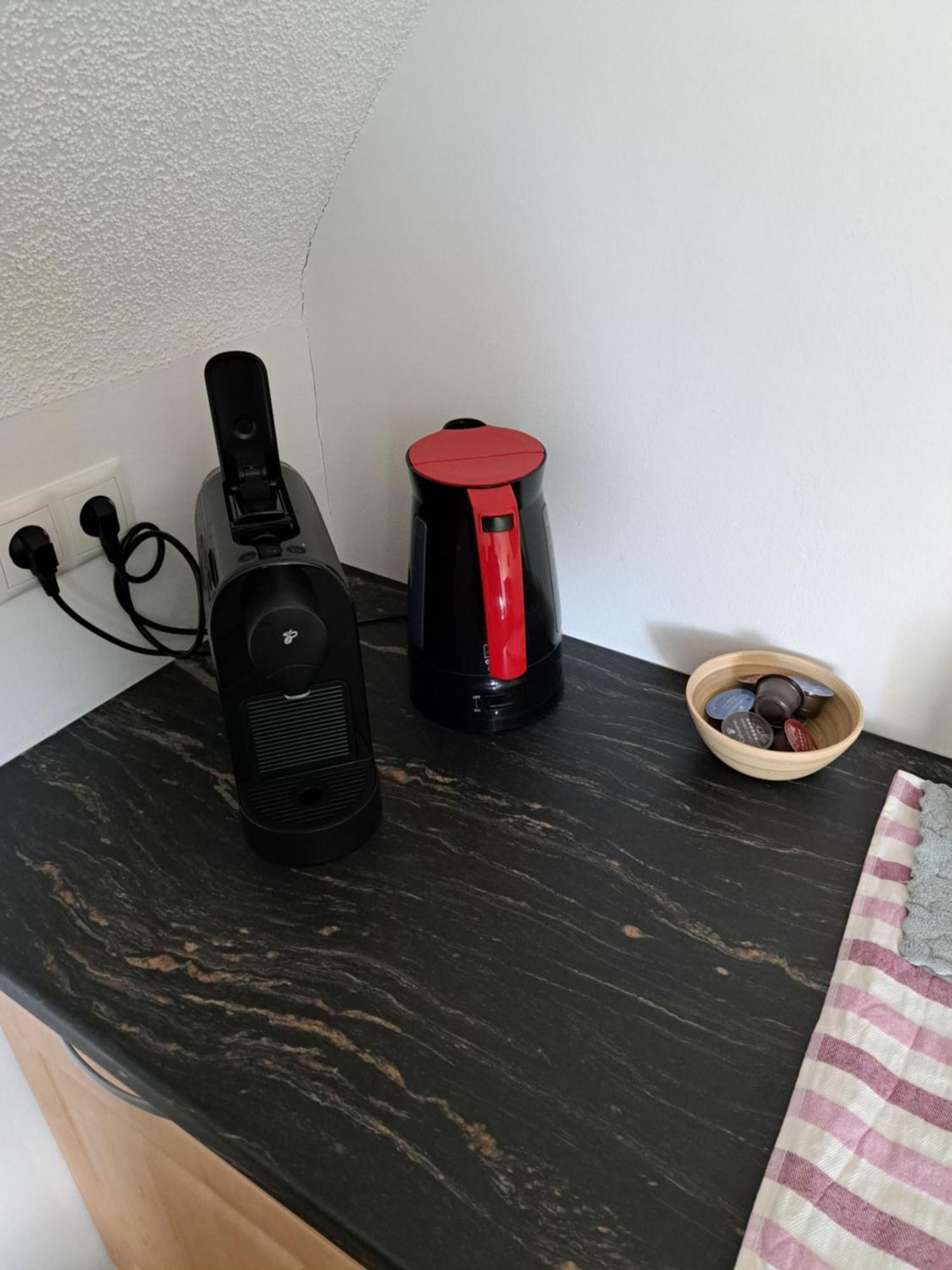 Wunderschoenes 2 Zimmer Apartment Inkl. Parkplatz Asbach  エクステリア 写真